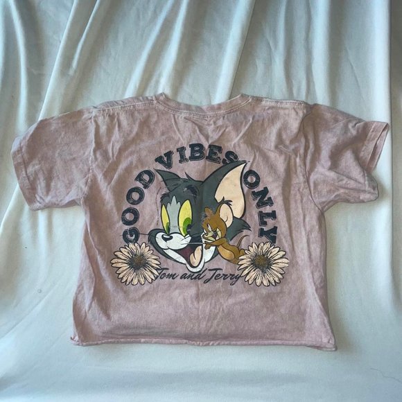 Tops - WOMENS TOM & JERRY CROP TEE